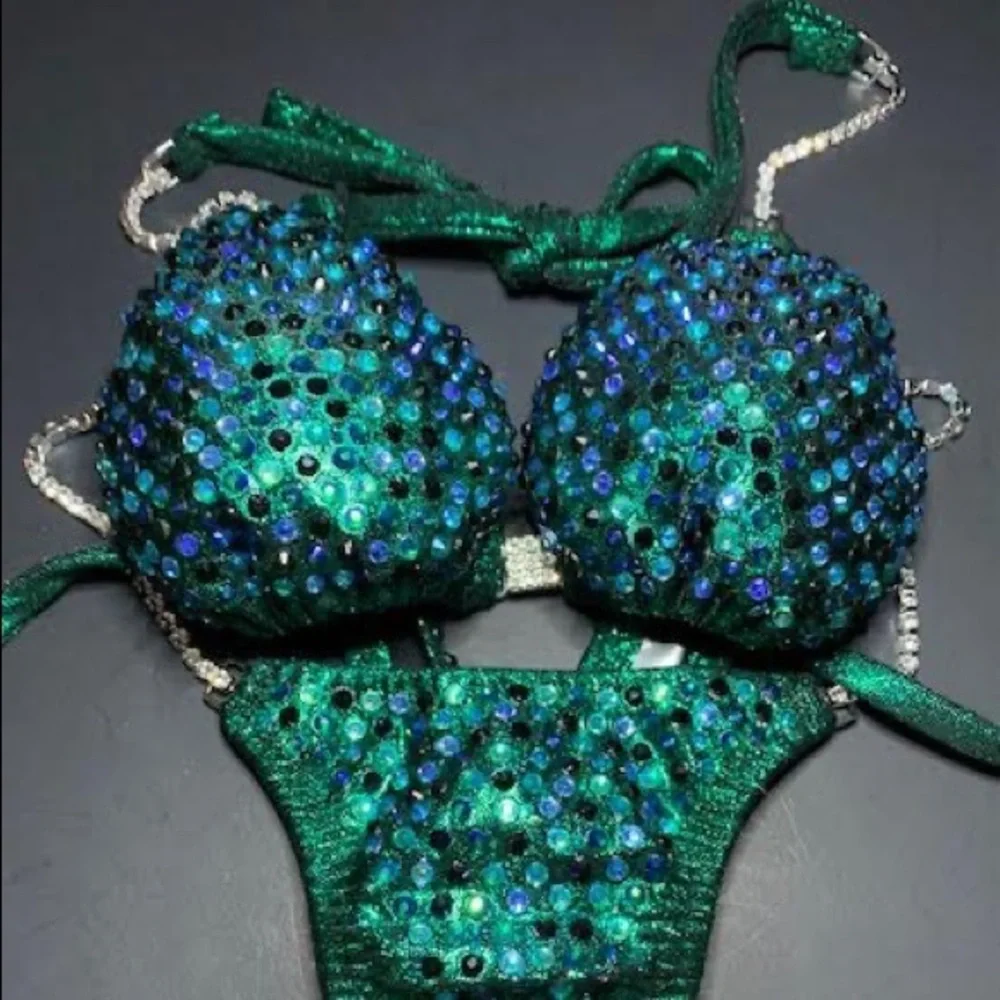 Bikini competition suit - Picture 4 of 8